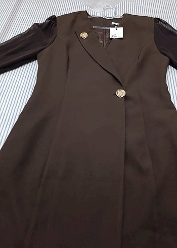 Kahverengi Uzun Düğmeli İş Kadın Ceketi - Görsel 7