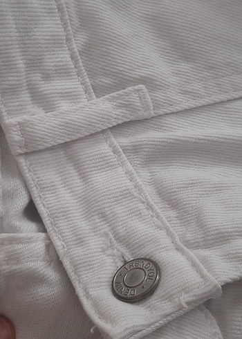 Beyaz Rahat Kesim  Kadın Kot Pantolon - Görsel 8