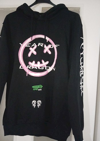 Siyah Kapüşonlu Grunge Sweatshirt - Görsel 3