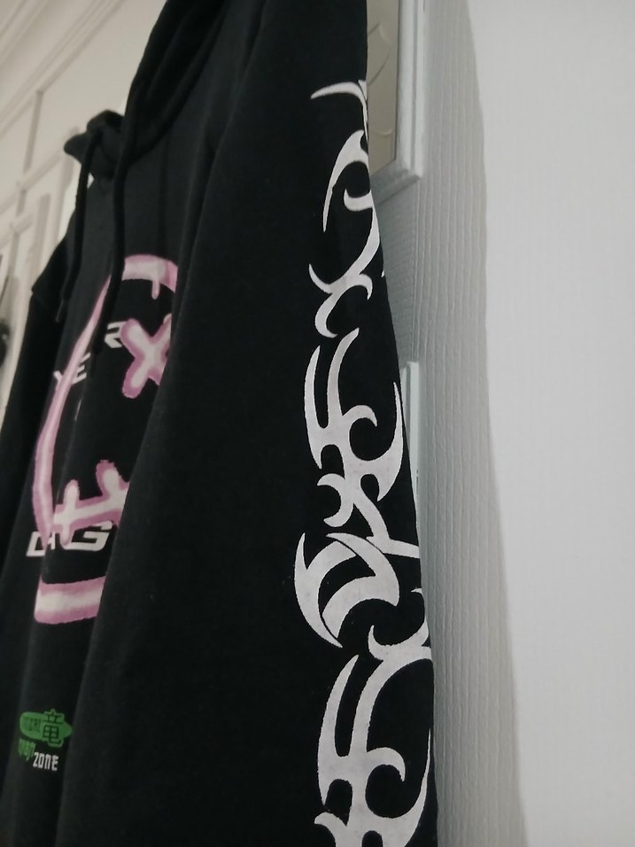 Siyah Kapüşonlu Grunge Sweatshirt - Görsel 4