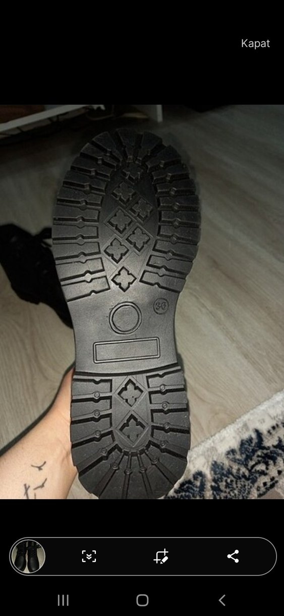 Siyah Kadın Bot - Görsel 5