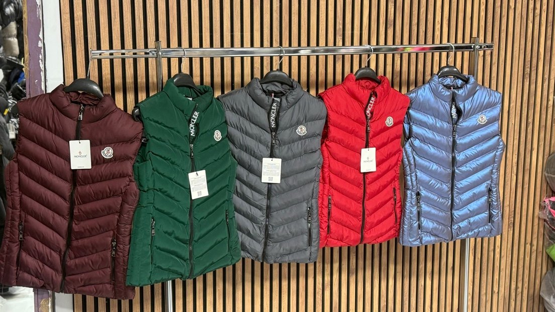 Düğmeli Nakışlı Gri bayan Kolsuz Ceketimiz - Görsel 5