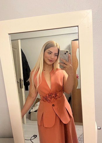 Bej V Yakalı Drapeli Mini Elbise - Görsel 3