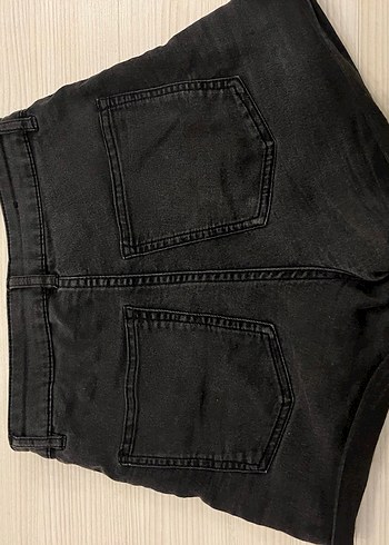Kadın Siyah Düğmeli Midi Kot Şort - Görsel 3