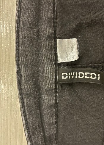 Kadın Siyah Düğmeli Midi Kot Şort - Görsel 2