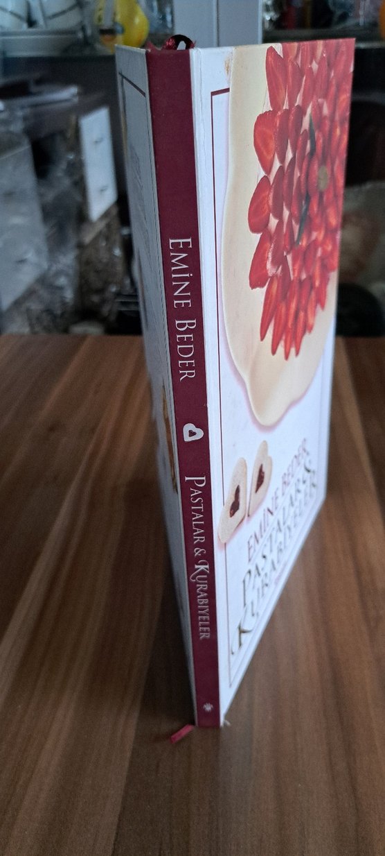 Emine Beder Pastalar & Kurabiyeler Kitabı - Görsel 4