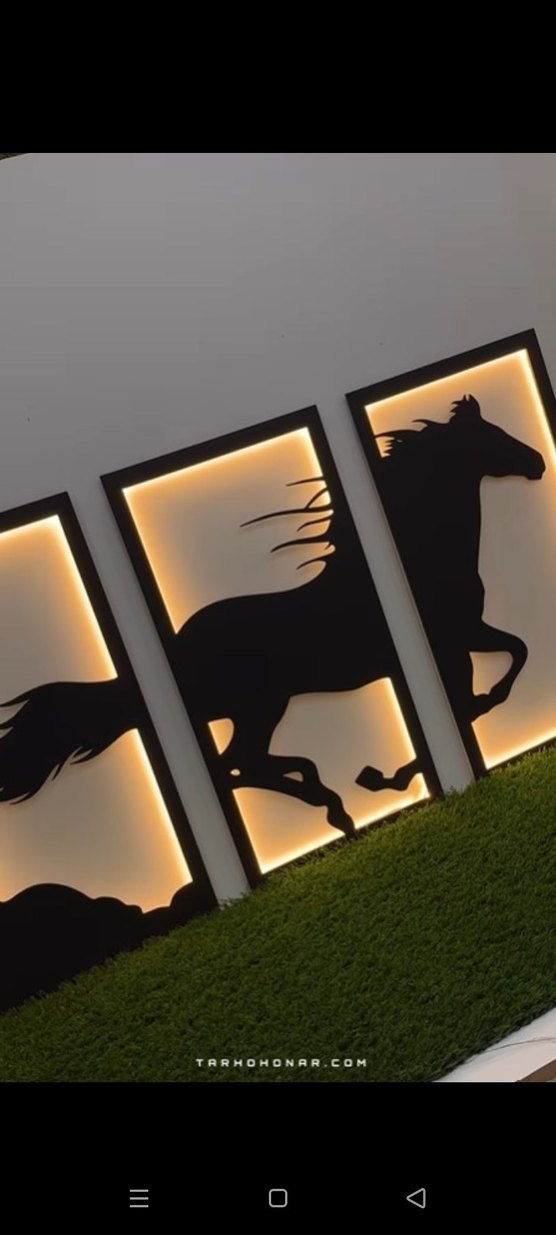 At Figürlü 3 Parçalı Aydınlatmalı Duvar Tablosu - Görsel 3