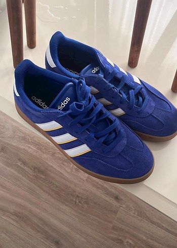 Adidas Mavi Suet Sneaker