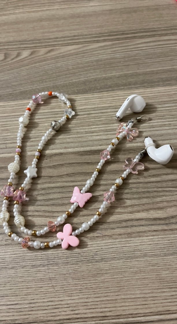 Pembe Boncuklu Kelebekli Kulaklık Zinciri - Görsel 2