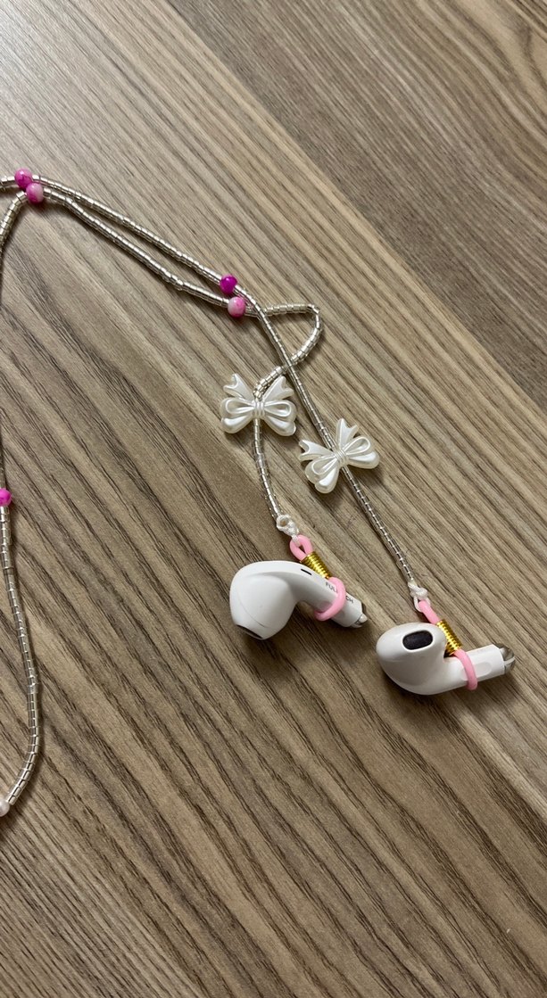 Pembe Boncuklu Çocuk Kulaklık Zinciri
Gözlük ipi - Görsel 2