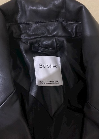 bershka xs