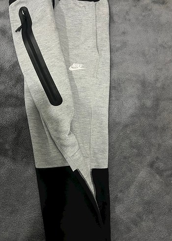 Nike Tech Gri eşofman Altı - Görsel 4