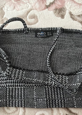 Gri Kareli Örgü Detaylı Crop Top - Görsel 2