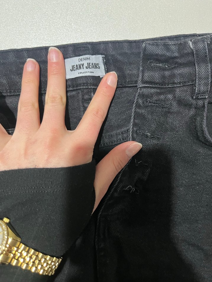 Düğmeli Siyah Kısa Kot Şort - Görsel 3