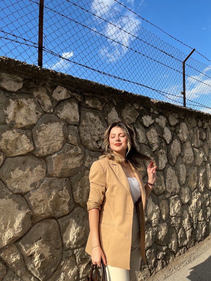 Kürk Detaylı Camel Deri Kadın Blazer - Görsel 3