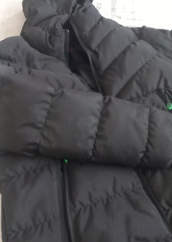 Kadın Siyah Kapüşonlu Fermuarlı Kış Montu - Görsel 2