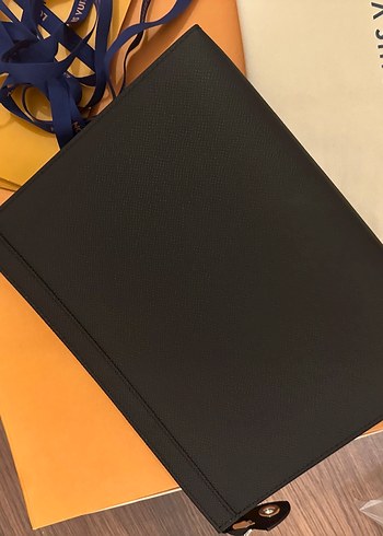  Beden Louis Vuitton Siyah Deri erkek Clutch Çanta