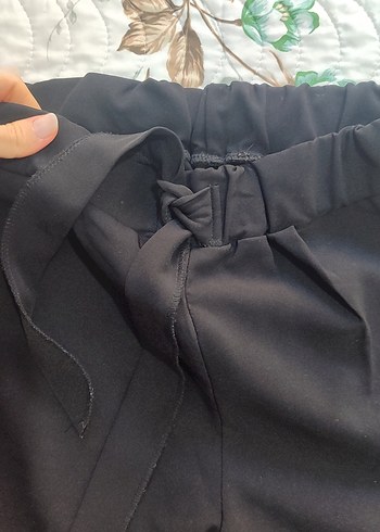 Kadın Siyah Pilili Kumaş Pantolon - Görsel 2