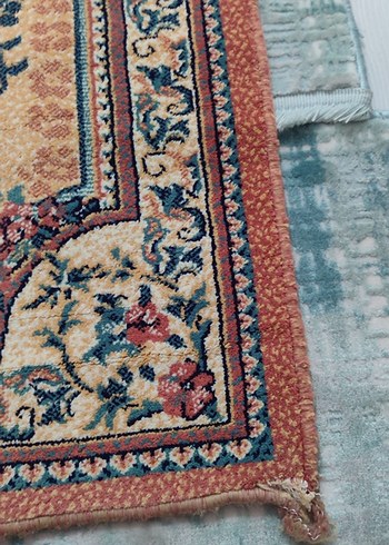 Çok Renkli Desenli Geleneksel Halı - Görsel 2