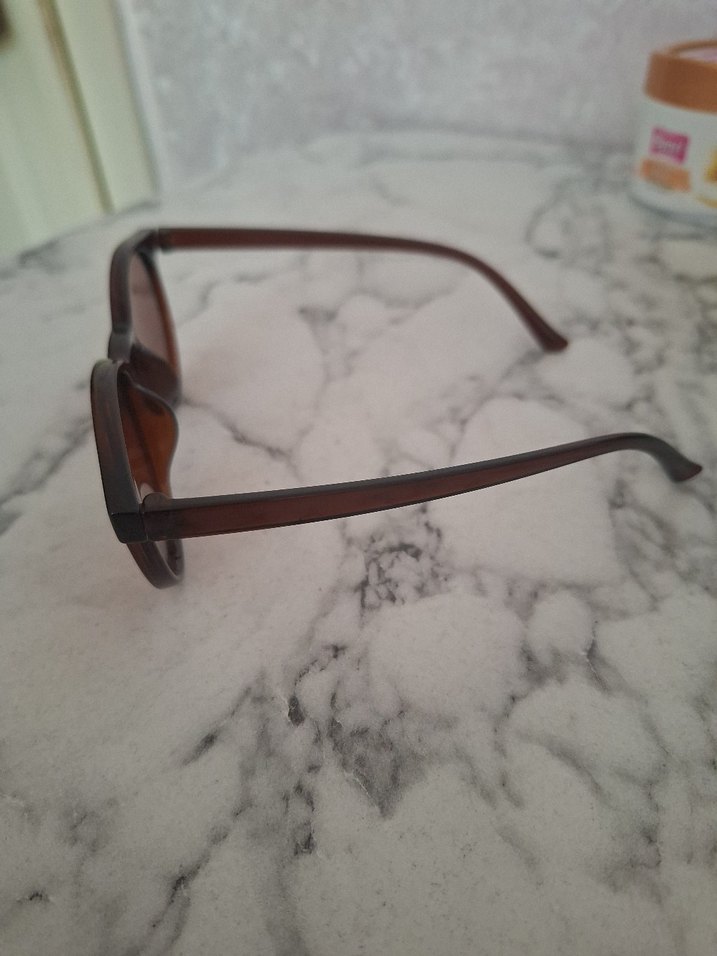 Kahverengi Transparan Kadın Güneş Gözlüğü - Görsel 3