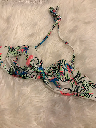 H&M Bikini üstü