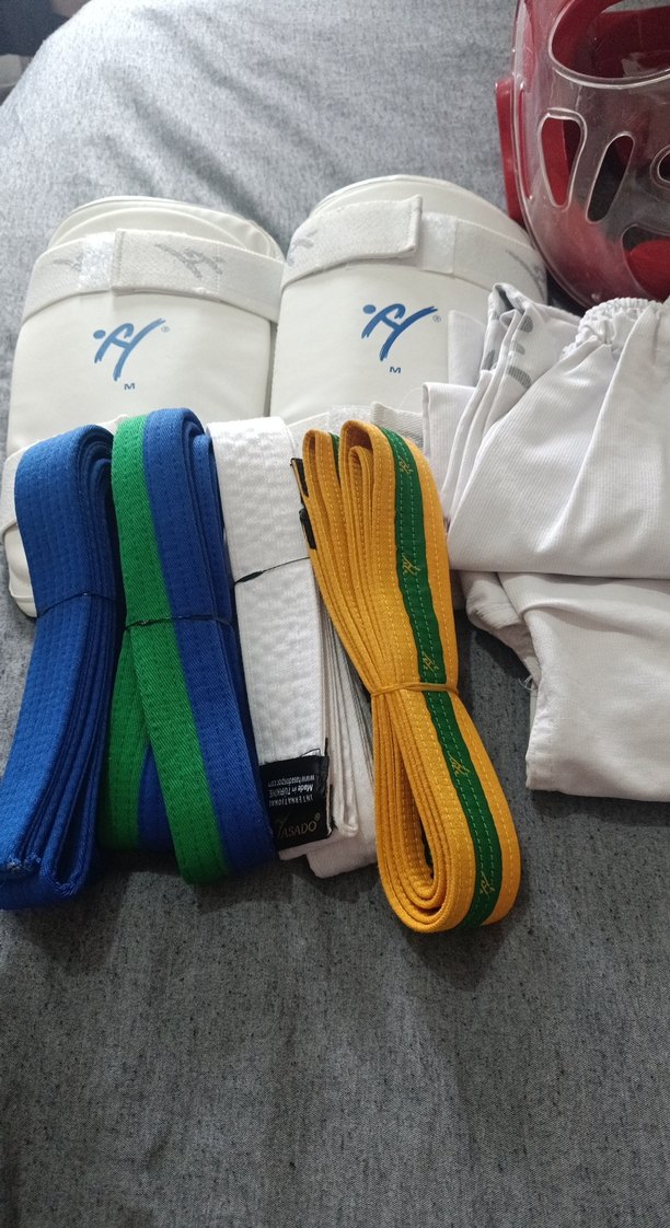 Hasado Renkli Dövüş Seti Beyaz Plastik - Görsel 3