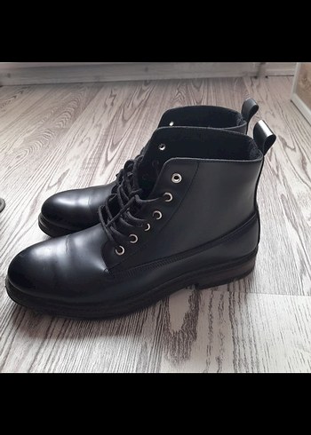 Siyah Deri Topuklu Minimalist Erkek Botu - Görsel 4