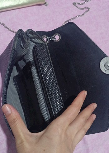 Zincir Detaylı Yılan Desenli Kadın Deri Çanta - Görsel 3