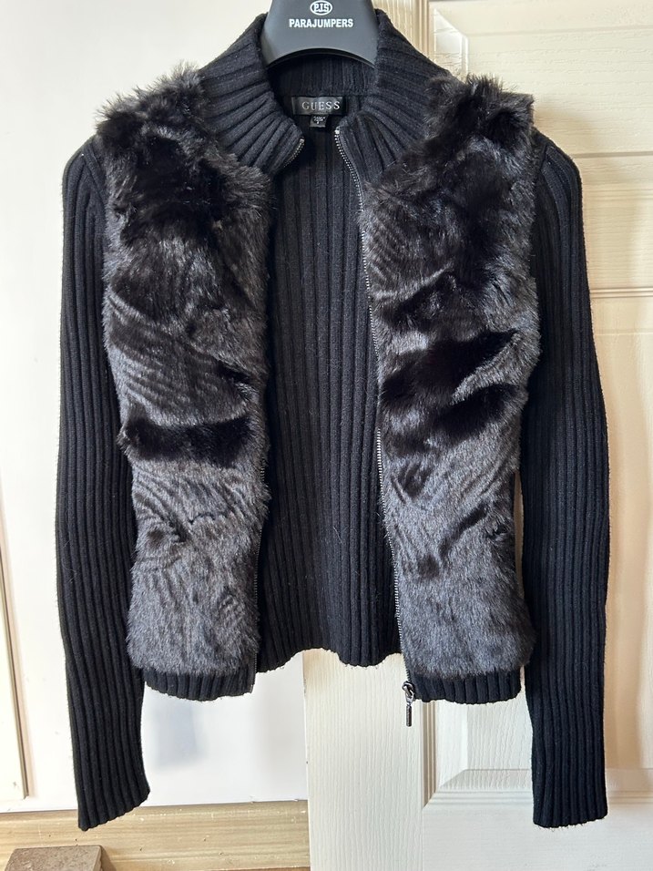 Guess Siyah Kürklü Triko Hırka - Görsel 2