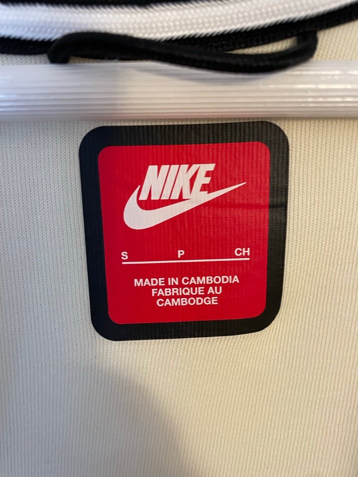 Bej rengi erkek nike tech üstü small beden - Görsel 3