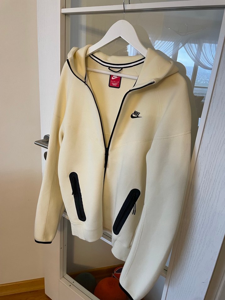 Bej rengi erkek nike tech üstü small beden - Görsel 2