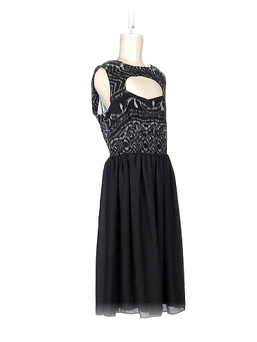 Vintage Love PreLoved Kısa Elbise %70 İndirimli.