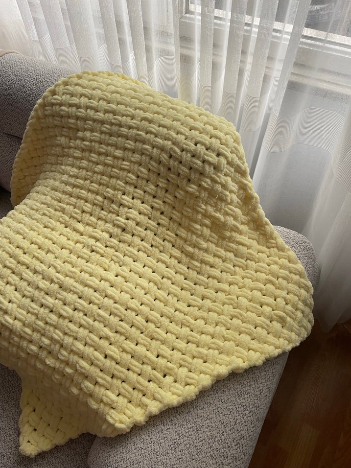 Puffy sarı battaniye - Görsel 2