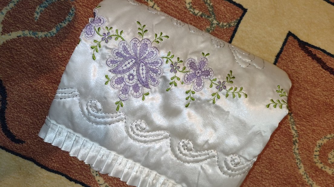 İşlemeli Beyaz Parlak Seccade - Görsel 3