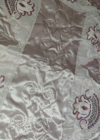 İşlemeli Saten Kumaş Seccade - Görsel 3