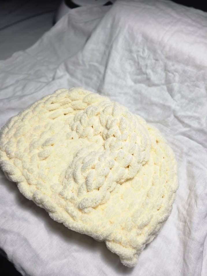 Krem Yumuşak Örgü Bere - Görsel 2