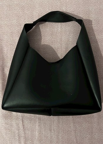 Siyah 
Deri Kadın Çanta - Görsel 3