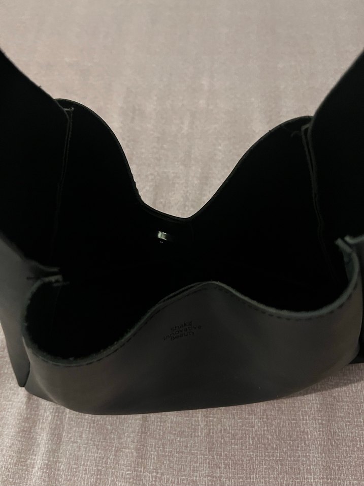 Siyah 
Deri Kadın Çanta - Görsel 2