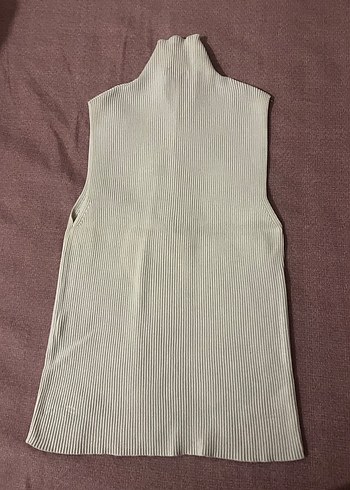 Bej Kadın Boğazlı Kolsuz Yan Yuvarlak Dekolte Triko Crop - Görsel 2