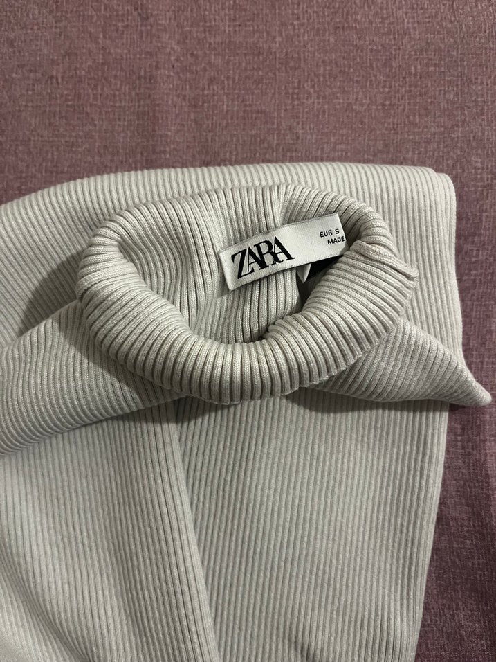 Bej Kadın Boğazlı Kolsuz Yan Yuvarlak Dekolte Triko Crop - Görsel 3