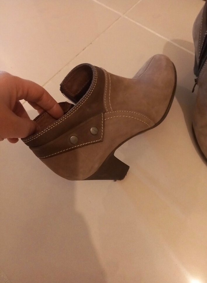 Bej Süet Tokalı Kadın Bot - Görsel 3