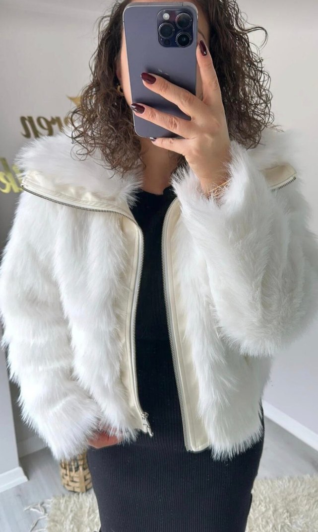 Beyaz Kürk Detaylı Kısa Kadın Ceket - Görsel 3