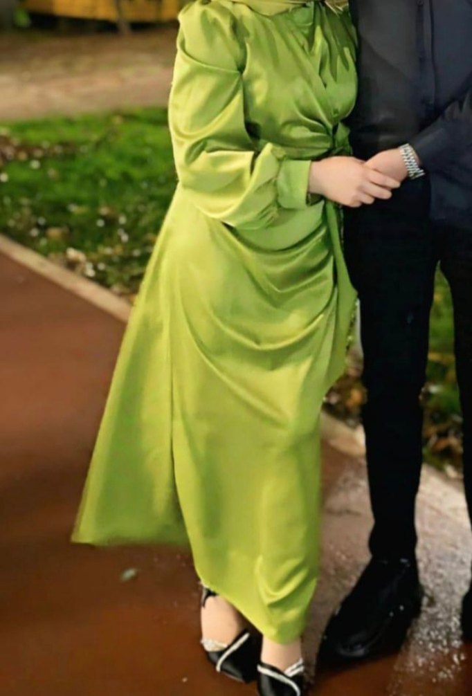 yağ yeşili Parlak Uzun Drapeli Kadın abiye - Görsel 2