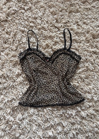 Urban Outfitters ürünü