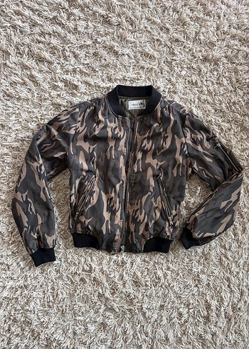 Urban Outfitters ürünü