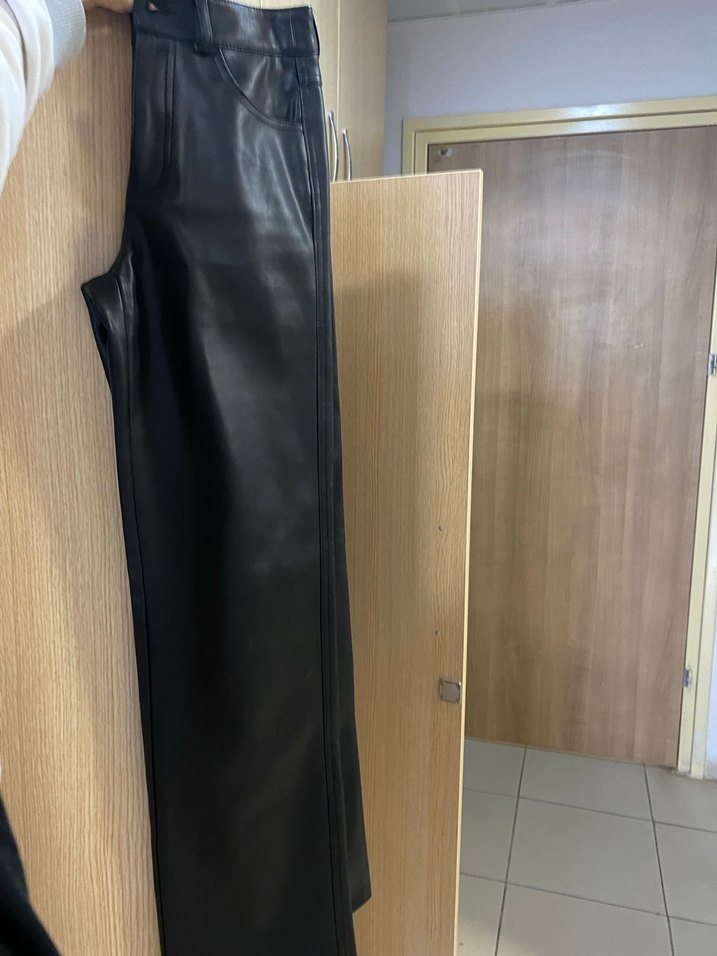 STRADİVARİUS YENİ DERİ PANTOLON - Görsel 3