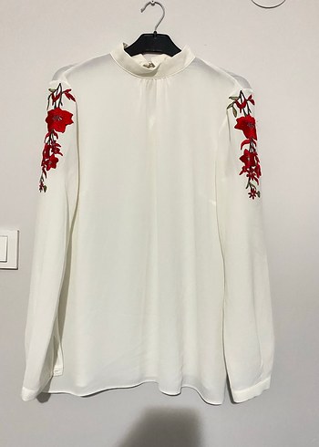 Düğmeli Beyaz Keten Kadın Gömlek - Görsel 2