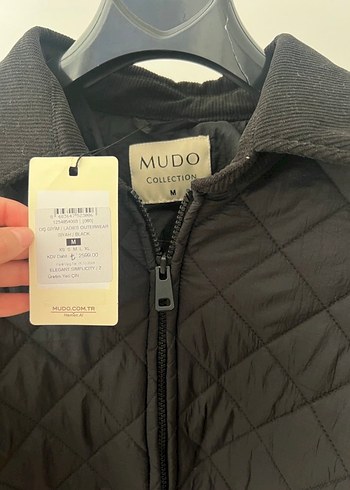 MUDO Siyah Fermuarlı Kısa Kadın Mont - Görsel 2