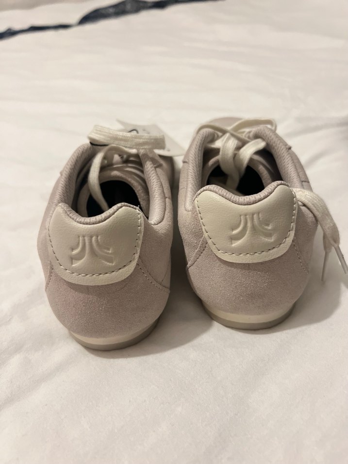 Oysho Orijinal Gri Süet Kadın Spor Ayakkabı - Görsel 2