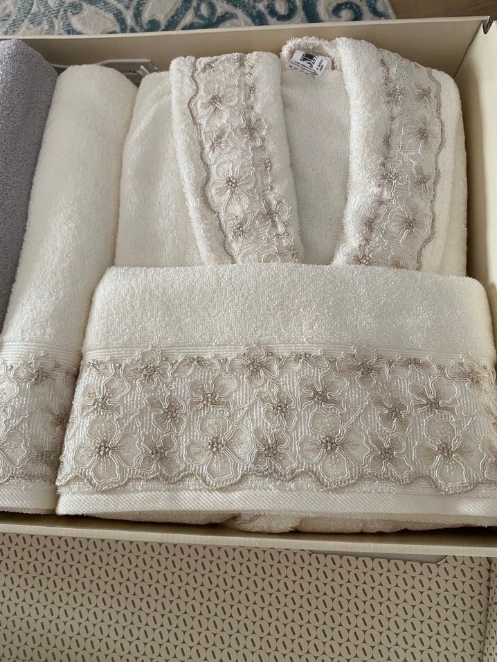 Özdilek Nakışlı Beyaz ve Gri Aile Havlu Seti - Görsel 2